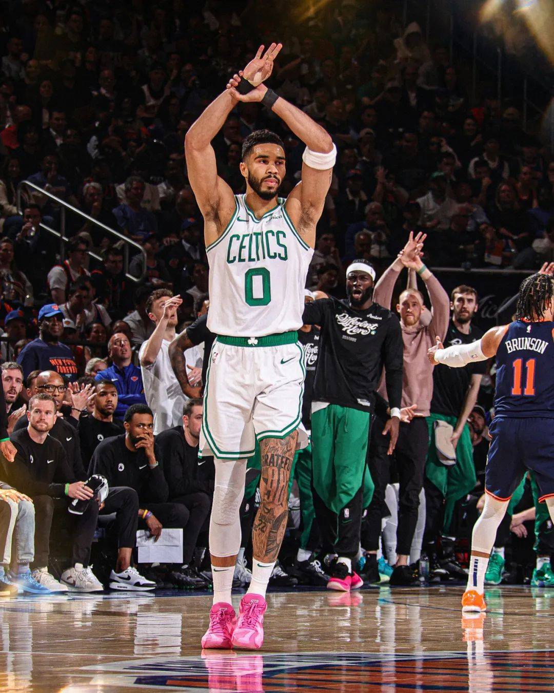 开云平台-关于凯尔特人击败老对手塔图姆，晋级之路一路高歌的信息