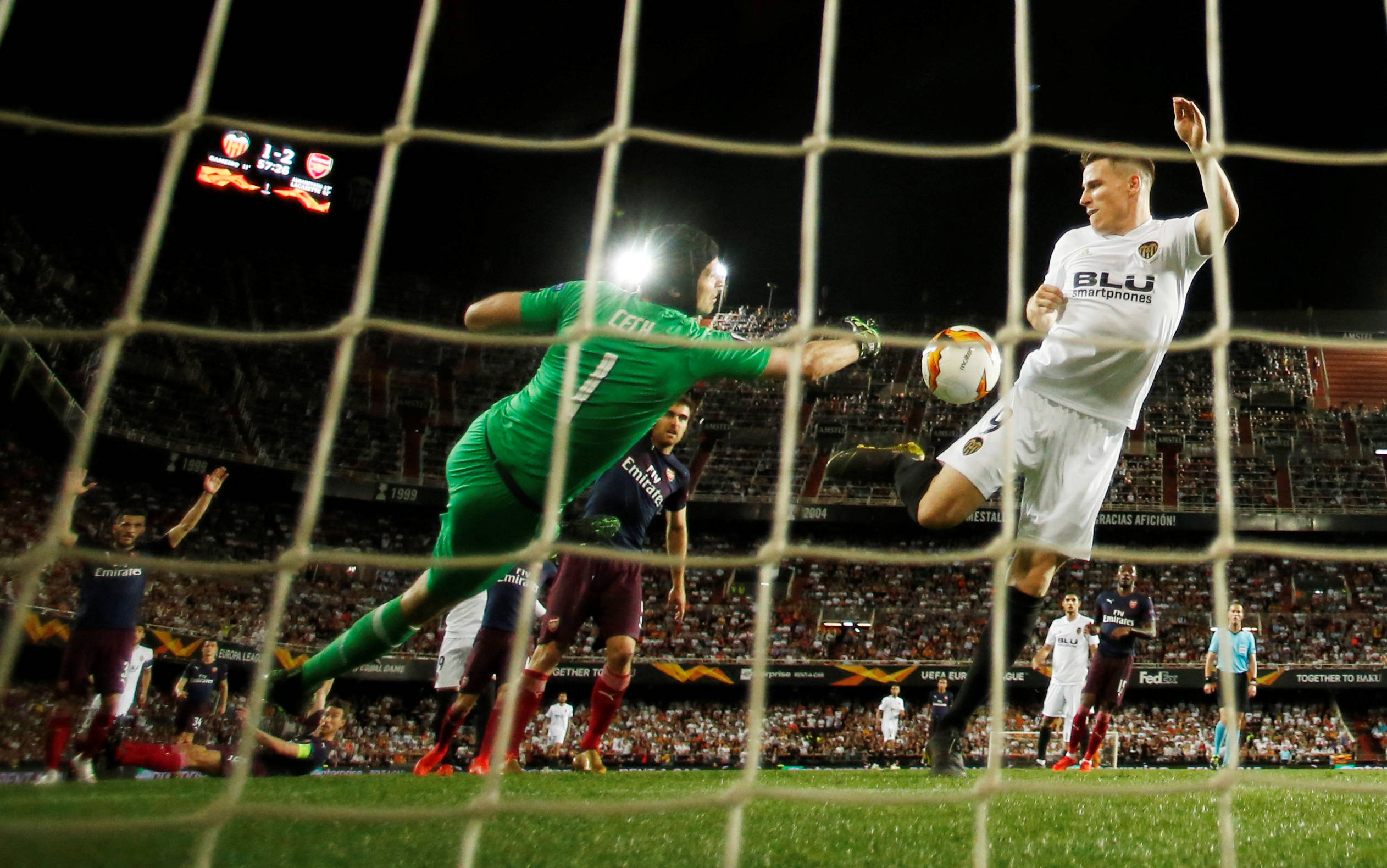 包含里程碑夜瓦伦西亚远射贴柱；欧篮联国际比赛日刷纪录；管理层满意；心理建设被强调的词条